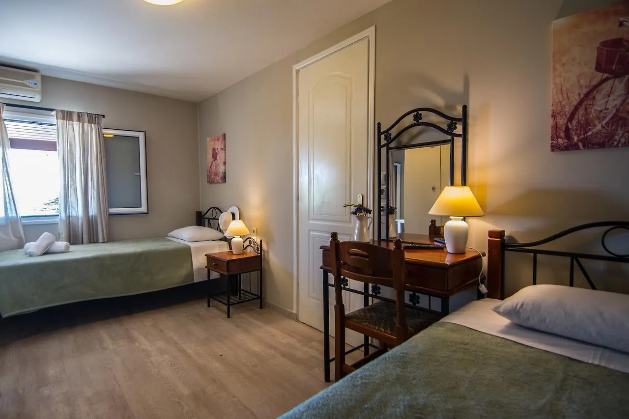 Irilena Studios And Apartments Lassi